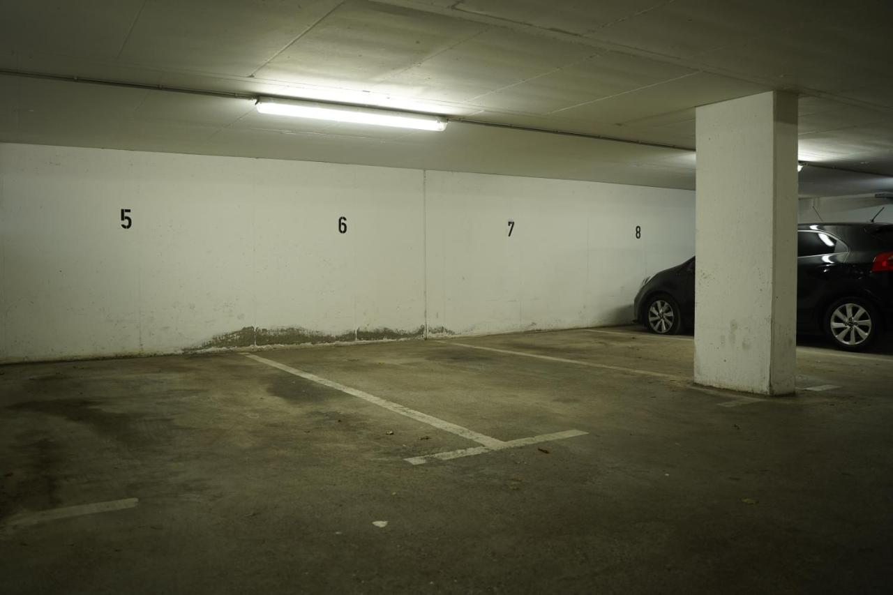 Raum921 - Stilvolles Apartment - Wlan, Tiefgarage, Kueche, Netflix Magdeburg Kültér fotó
