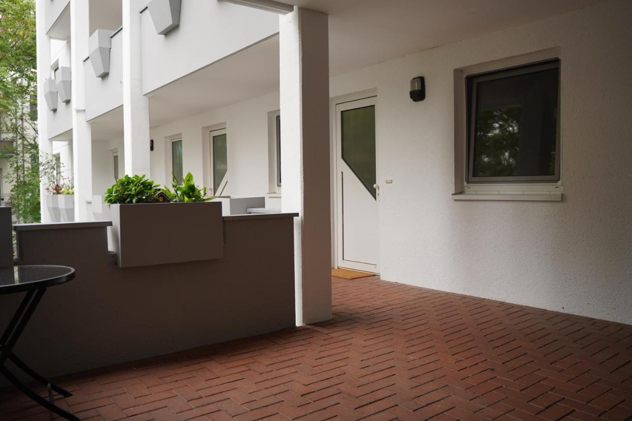 Raum921 - Stilvolles Apartment - Wlan, Tiefgarage, Kueche, Netflix Magdeburg Kültér fotó
